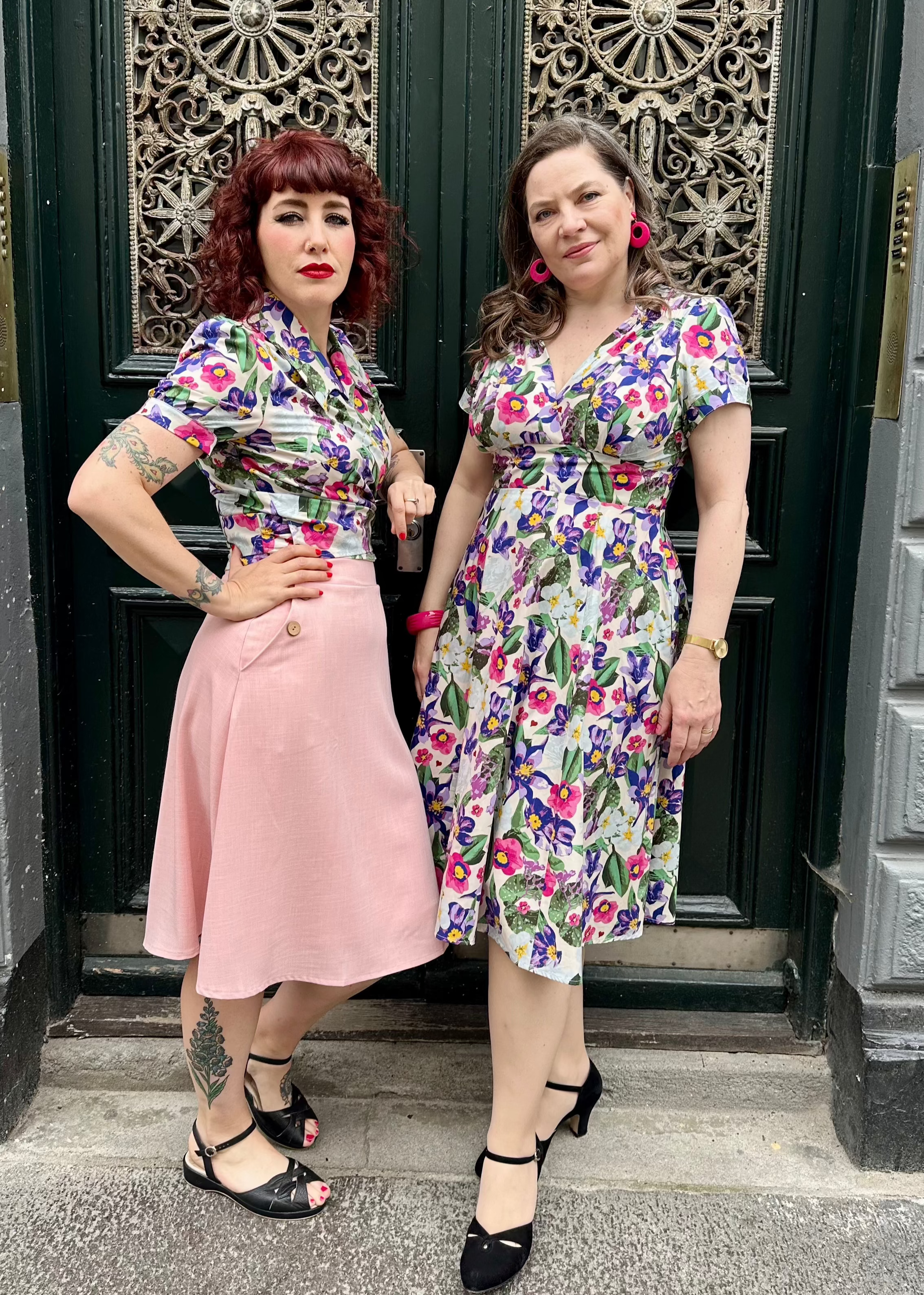 Ava slåom skjortebluse i tropical blomster mønster top Weekend Doll