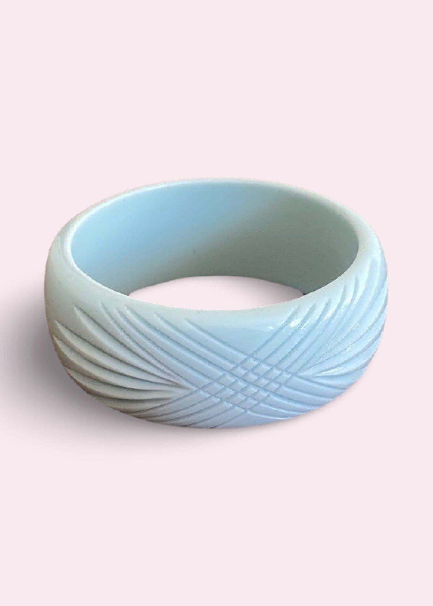 Bredt armbånd i vintage stil, pastel blå Accessories Rock It Rosie