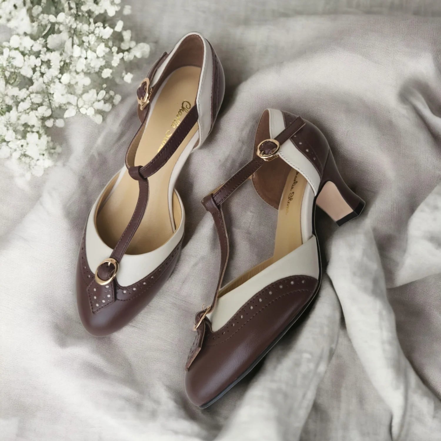 Charlie Stone: Luxe Parisienne brun & hvid T-rem sko Charlie Stone