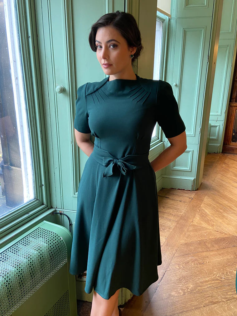 House of Foxy: Stanwyck 40'er stils kjole i grøn House Of Foxy