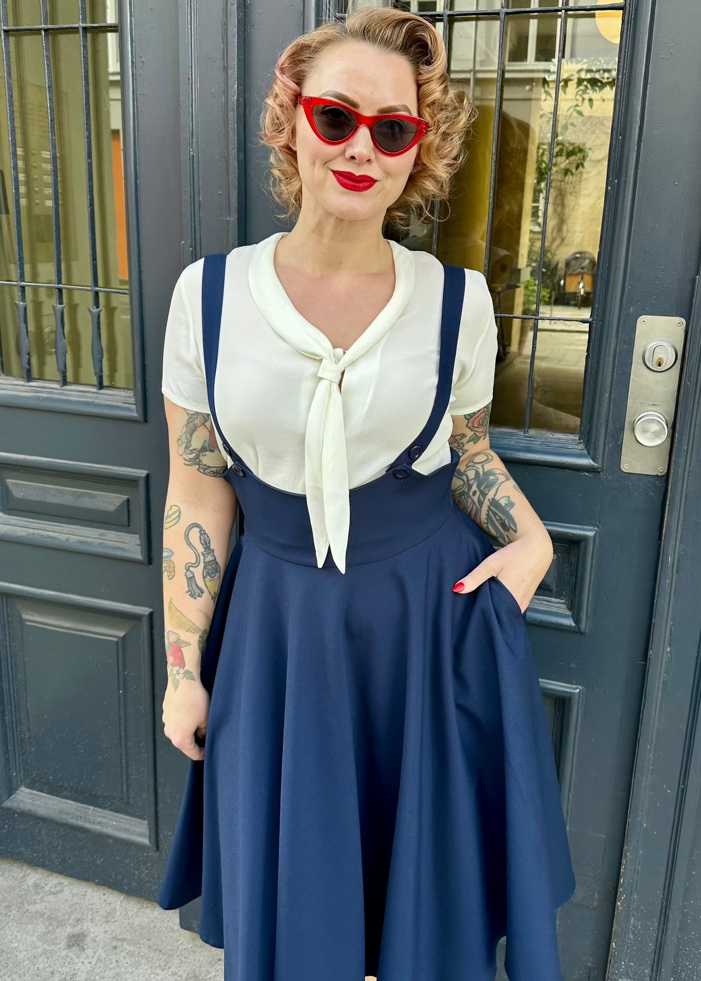 Pinafore swingnederdel i navy blå Nederdel Daisy Dapper