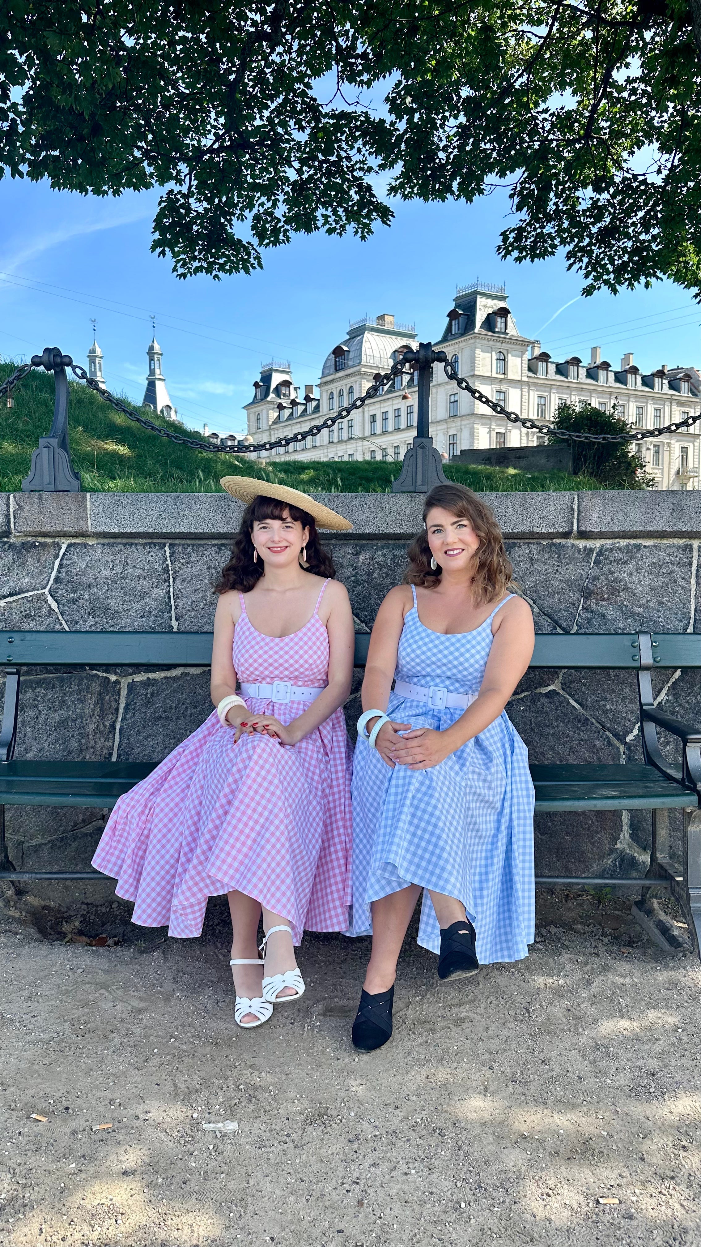 Priscilla swingkjole i rosa gingham tern Kjoler Pretty Dress Company