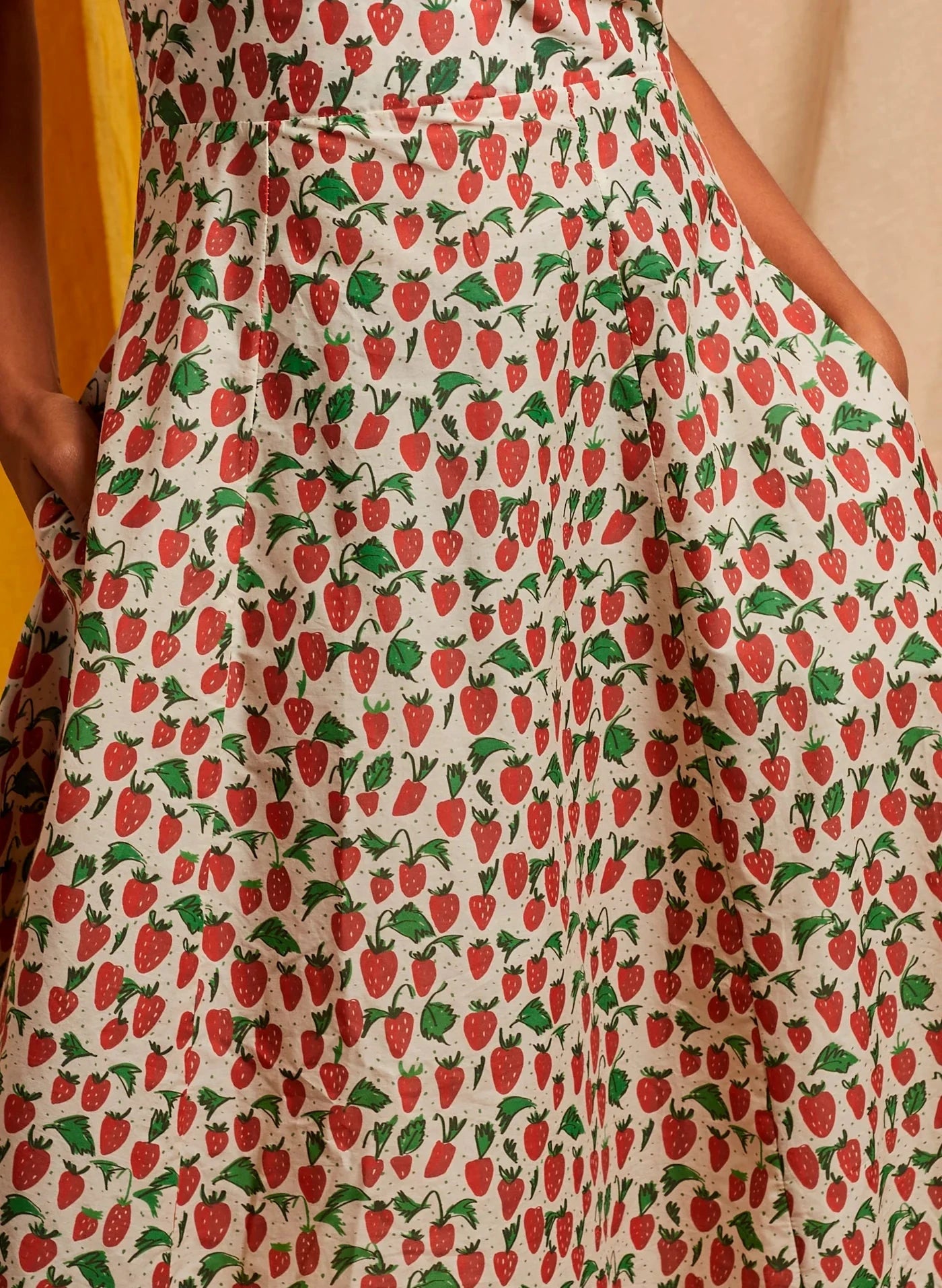 Rita Kjole – Red Strawberries aline kjole Palava