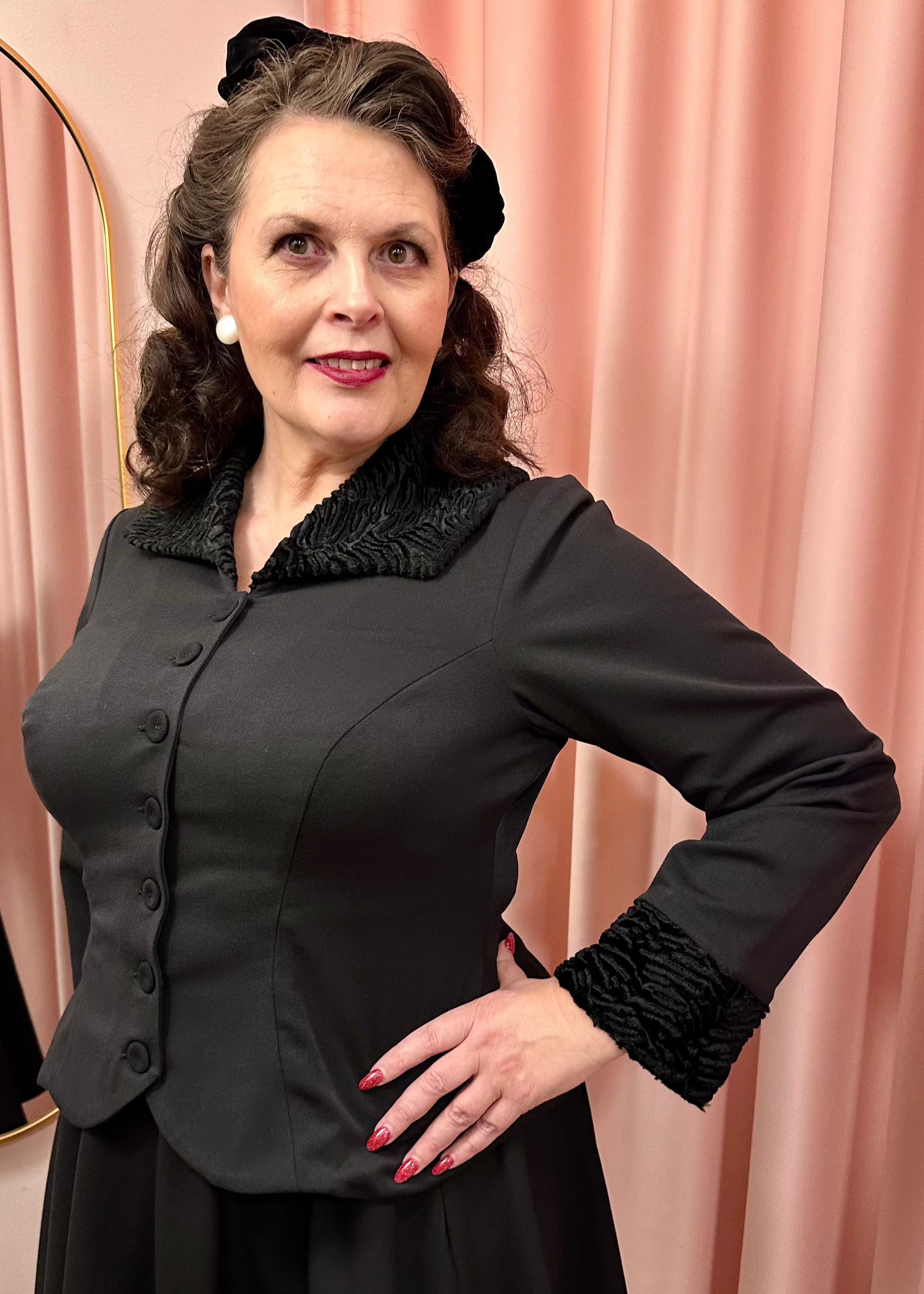 Siliva-Lou sort figursyet blazer jakke Miss Candyfloss