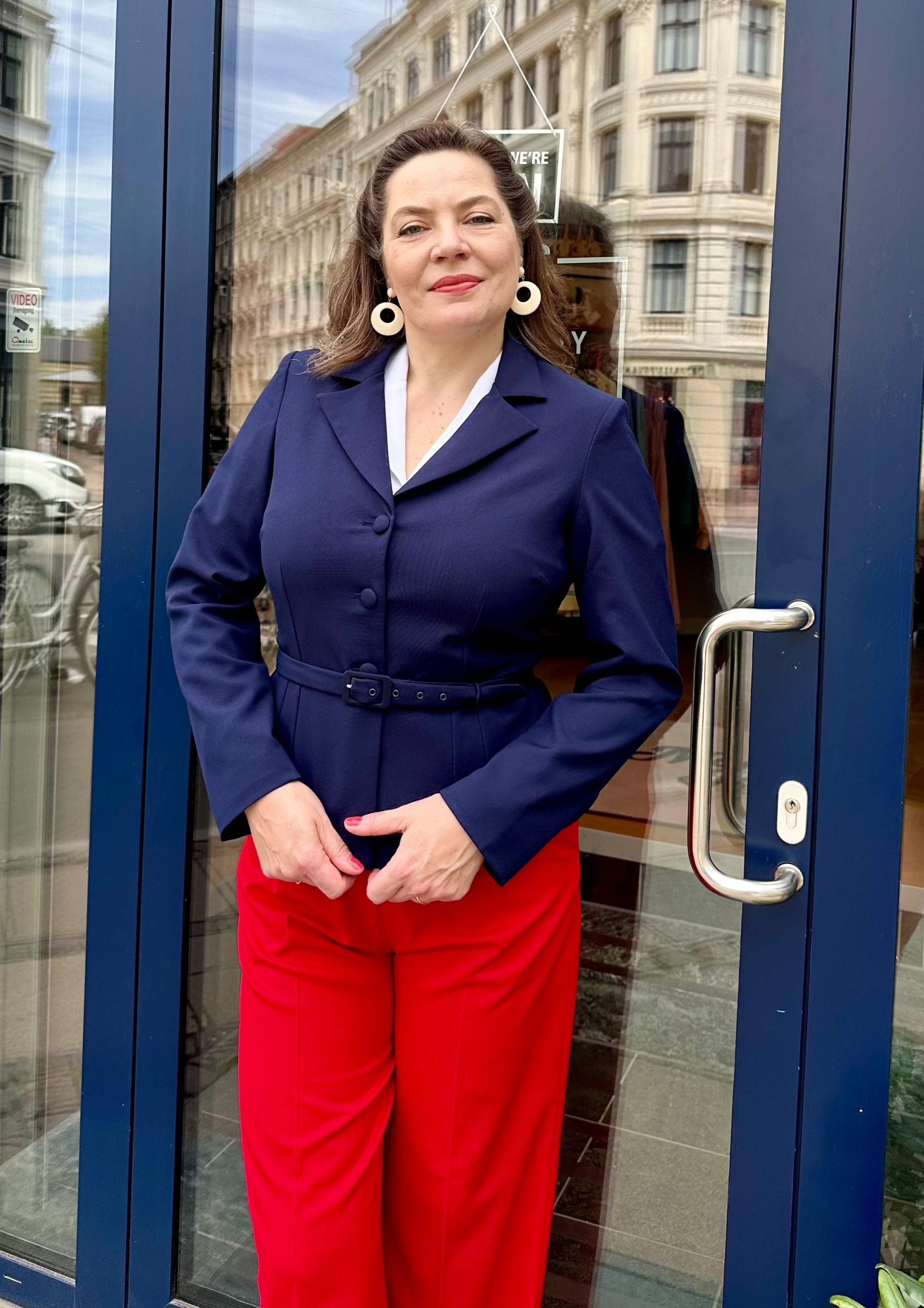 Siri taljeret blazer i navy blå tøj Daisy Dapper