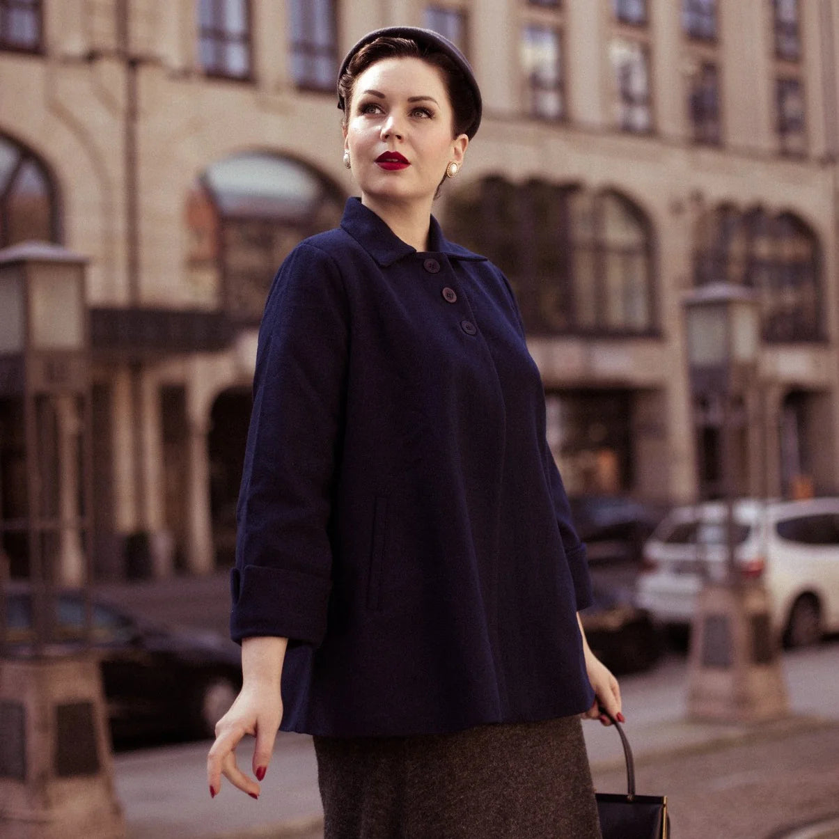 Swing jakke i navy uld frakke Seamstress Of Bloomsbury
