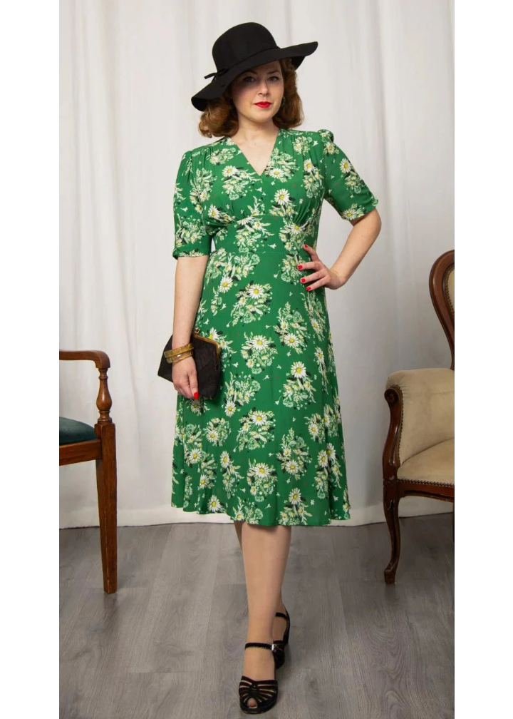 Vivian Tea Dress - green floral aline kjole Weekend Doll