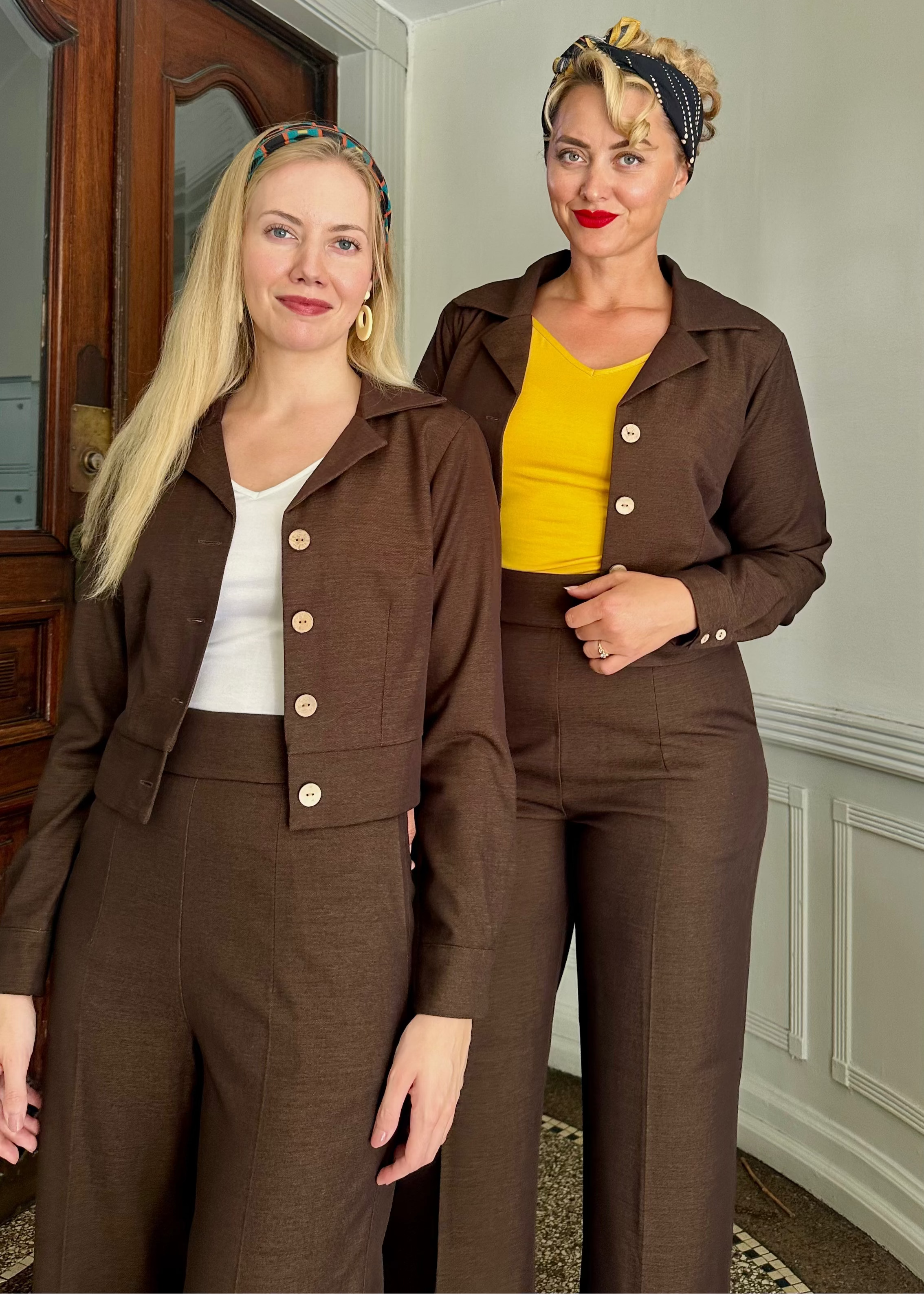 1940'er stils jakke i brun bluse Daisy Dapper 