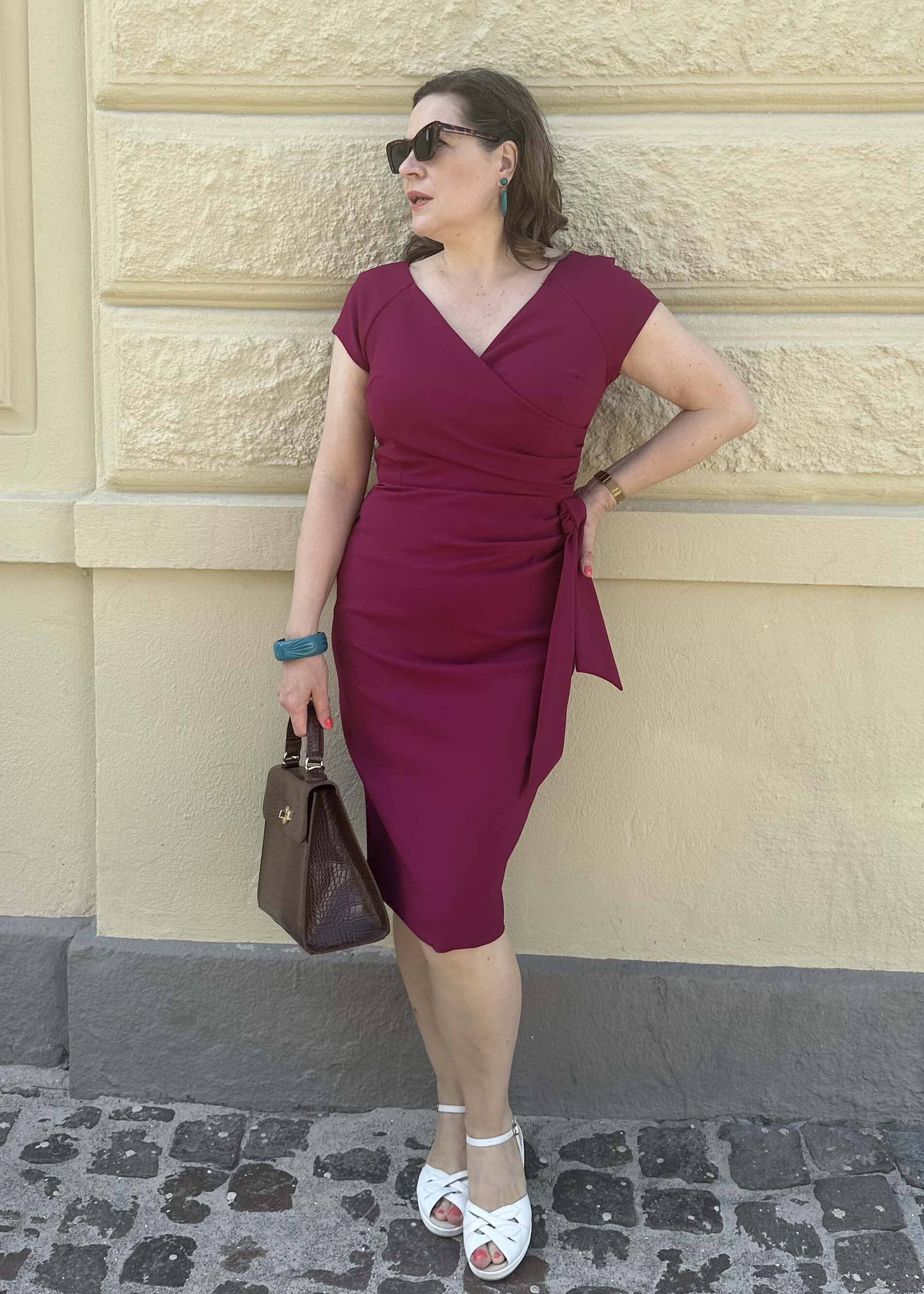 1950'er Hourglass pencilkjole bordeaux pencil kjole Pretty Dress Company 