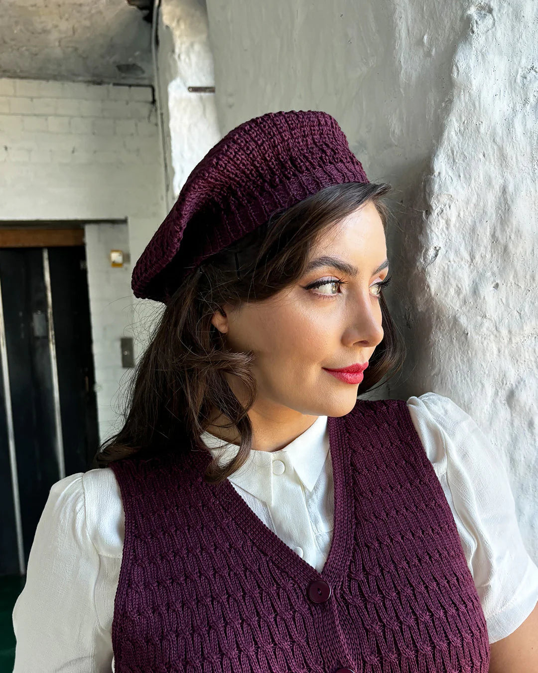 Baret i aubergine strik Accessories House of Foxy 