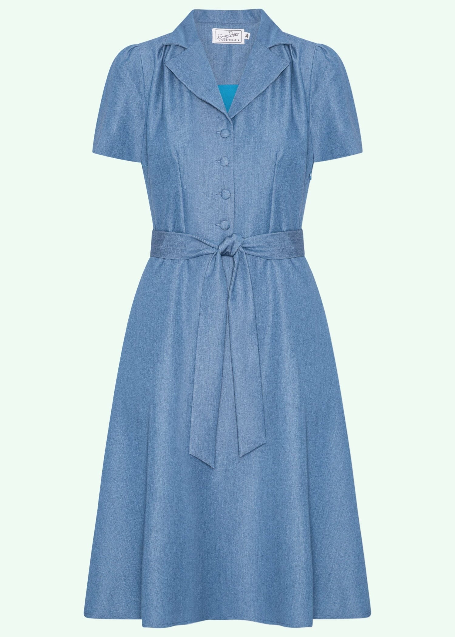 Betty kortærmet skjortekjole i denimblå Kjoler Daisy Dapper 