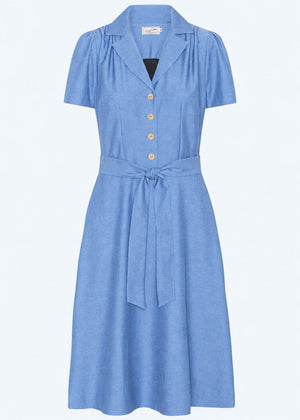 Betty kortærmet skjortekjole - lys denimlook skjortekjole Daisy Dapper 