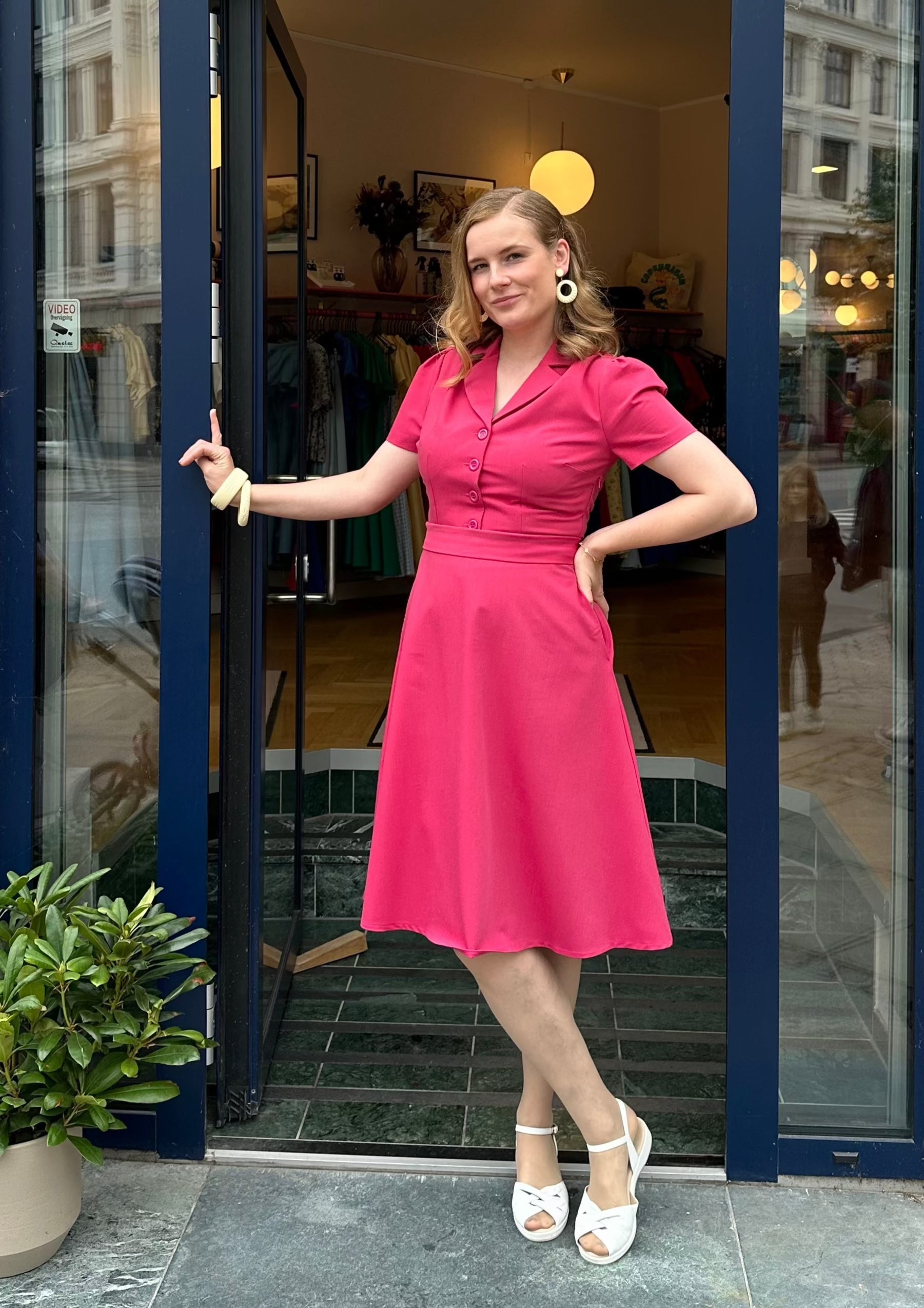 Betty skjortekjole i raspberry Kjoler Daisy Dapper 