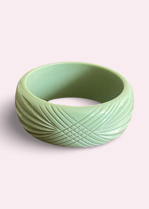 Bredt armbånd i vintage stil, pastel grøn Accessories Rock It Rosie 