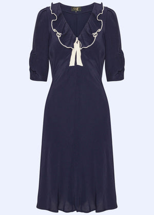 Cora bias-cut kjole i Navy blå aline kjole House of Foxy 