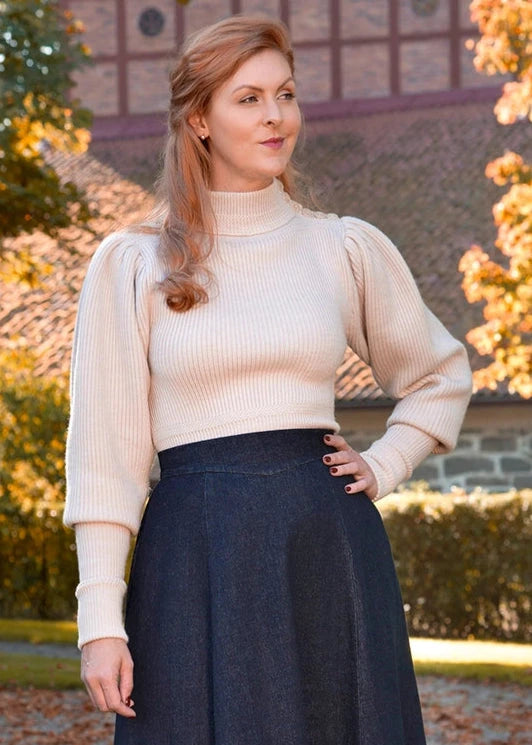 Edwardian Cycling Sweater i antikhvid merinould bluse Emmy Design 