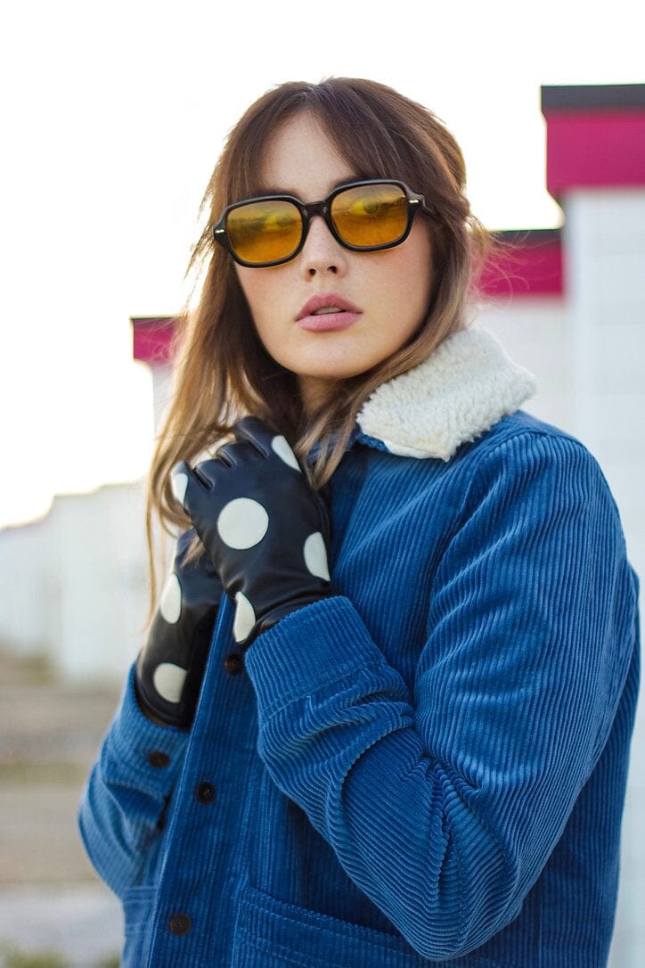Handsker i sort læder med hvide polka prikker handsker Mabel Sheppard 