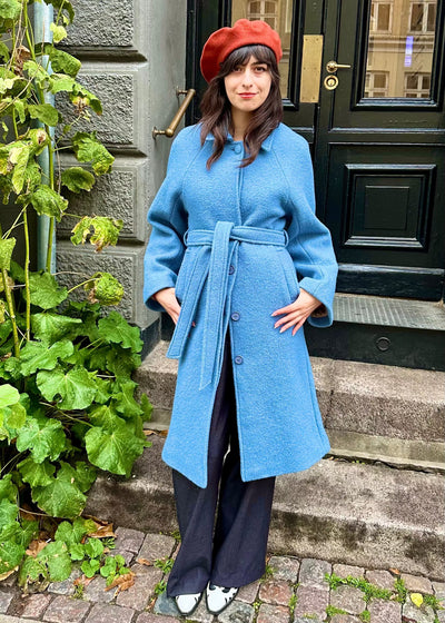 Isia frakke i vinter blå toej Very Cherry 