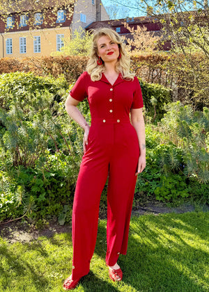 Maxine buksedragt med korte ærmer - rød linen buksedragt Daisy Dapper 