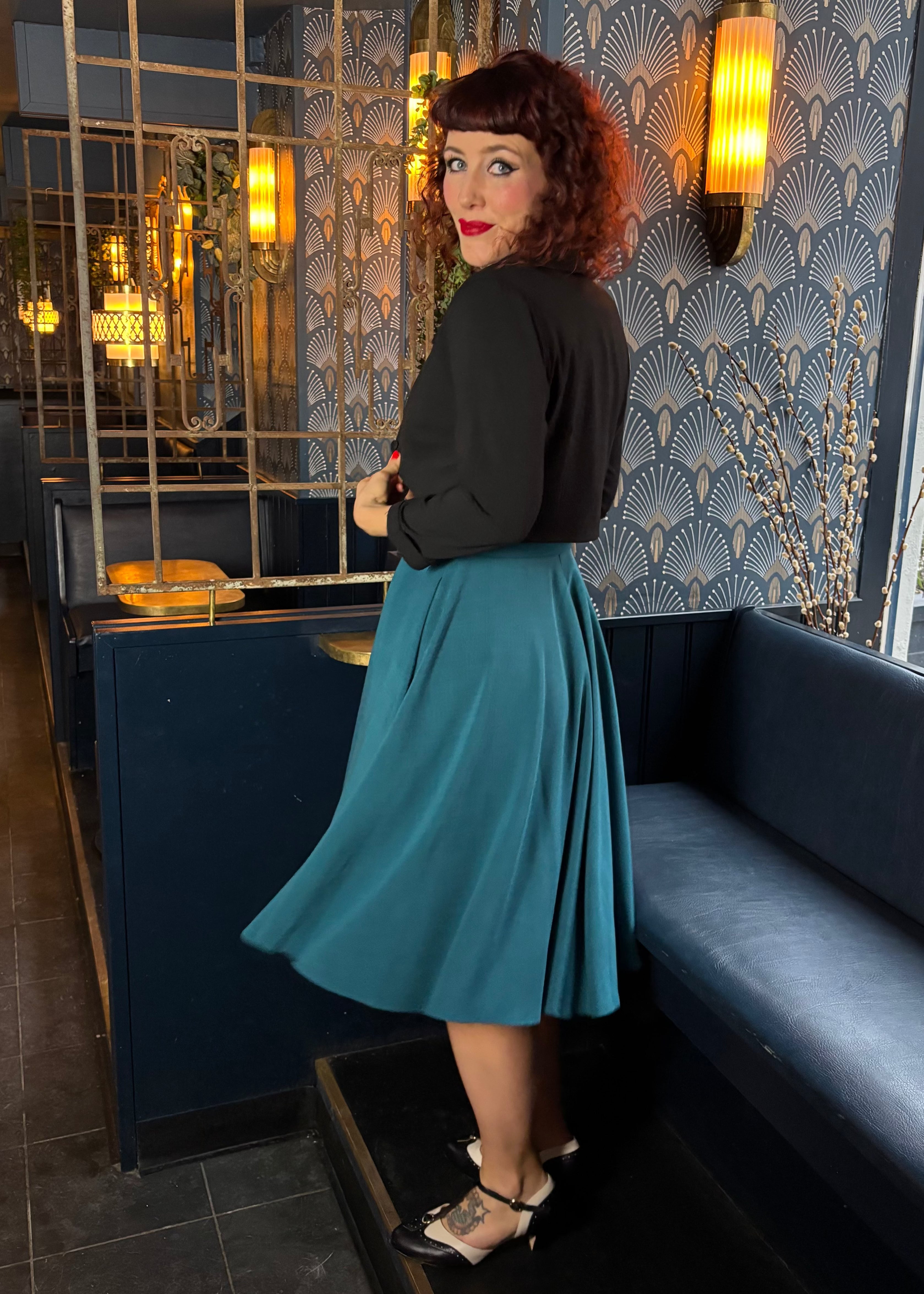 Rosie swingkjole med brede stropper i teal blå Kjoler Daisy Dapper 