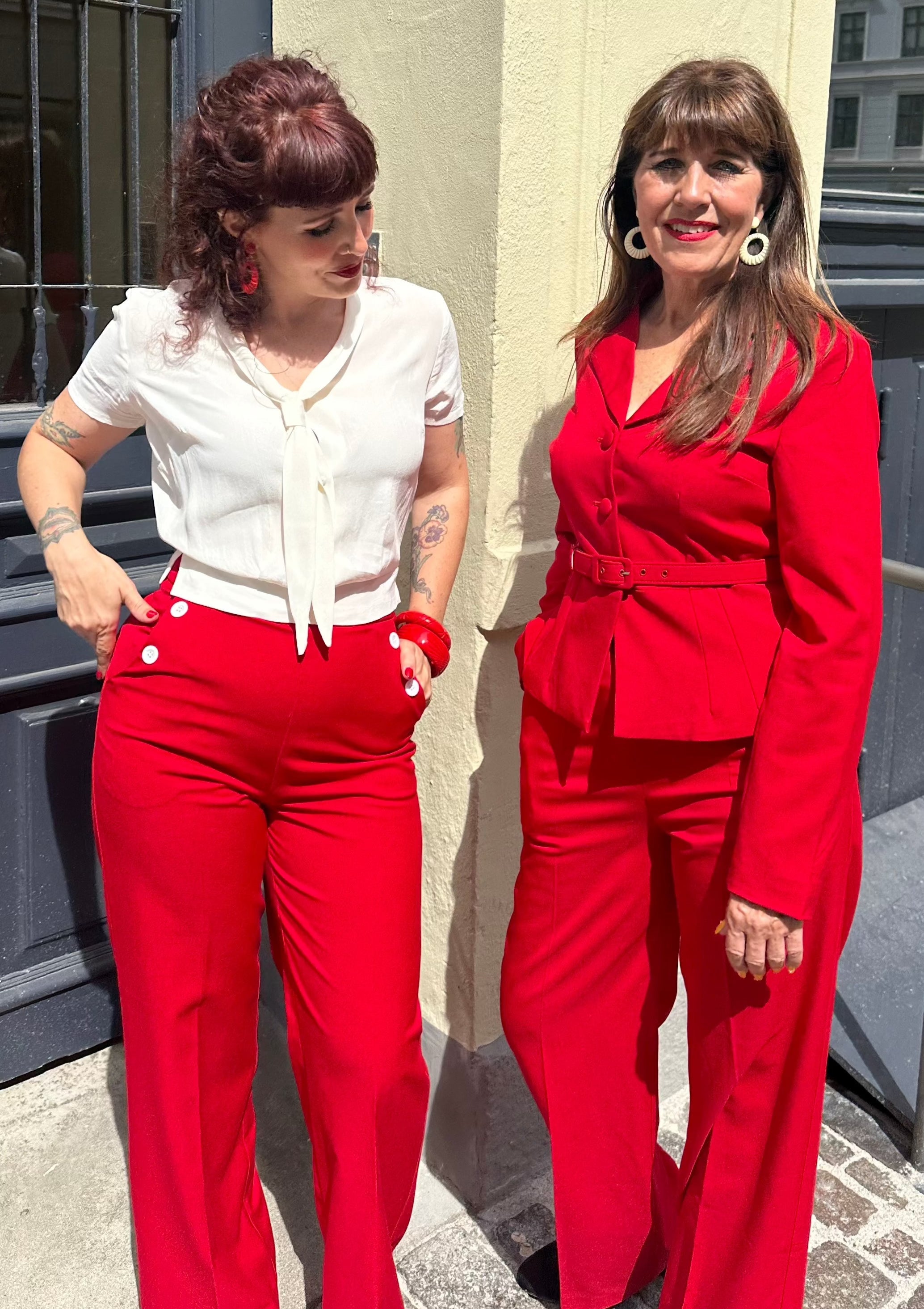 Sally højtaljede sailor bukser i rød bukser Daisy Dapper 