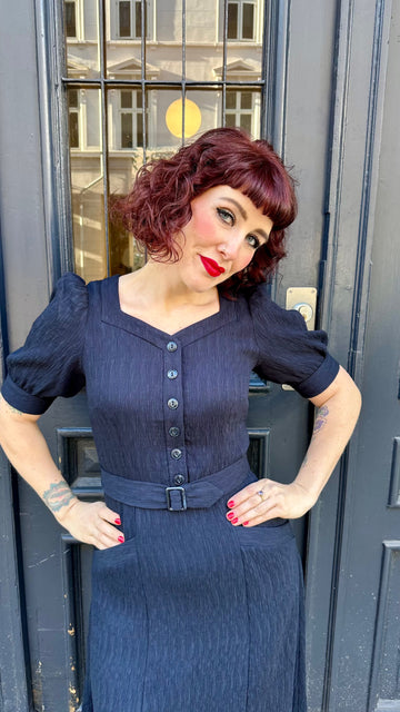 Sweetheart Shirt Dress skjortekjole i navy aline kjole Emmy Design 