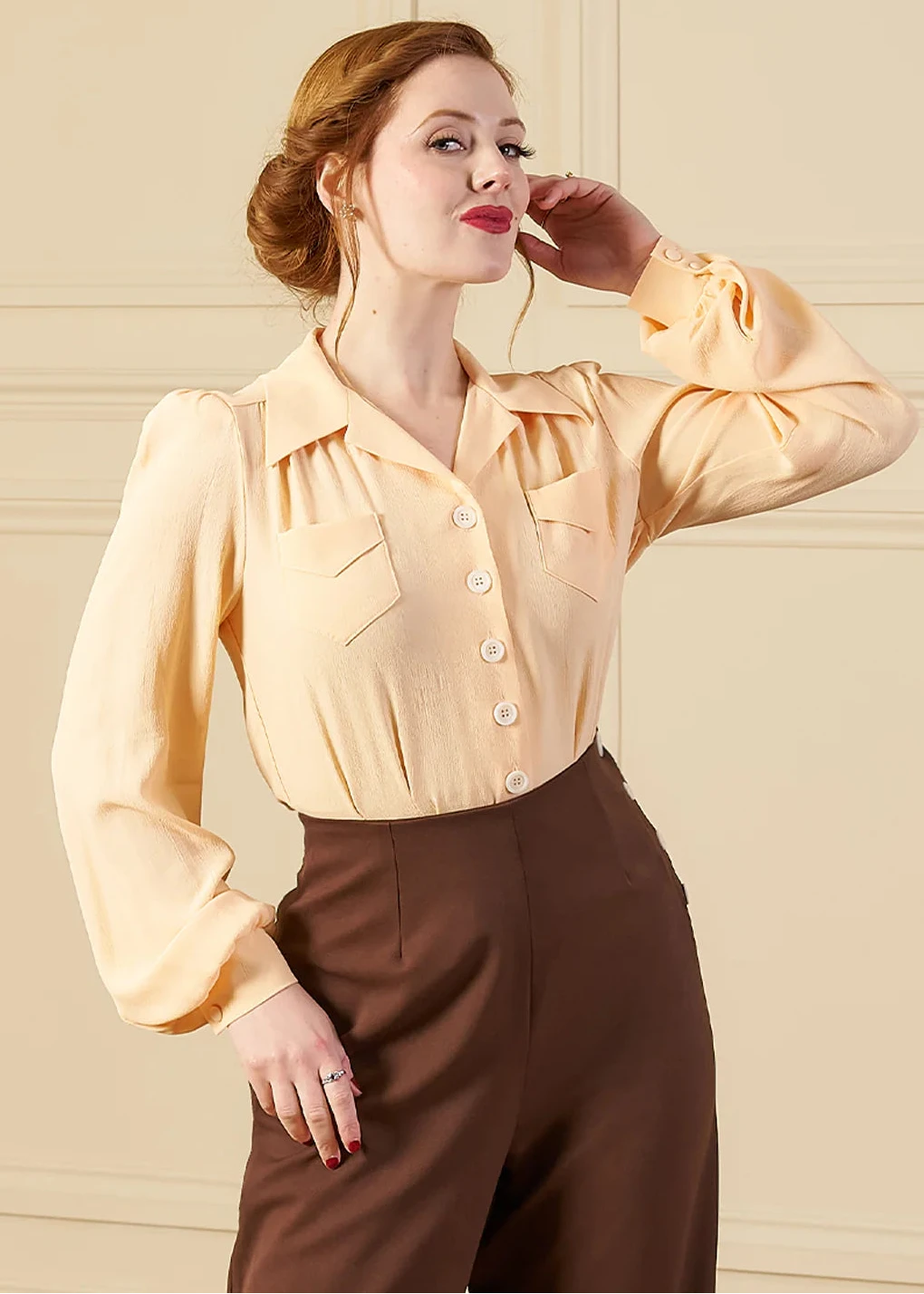 Sweetheart vintage stils skjorte - abrikos langærmet skjorte House of Foxy 