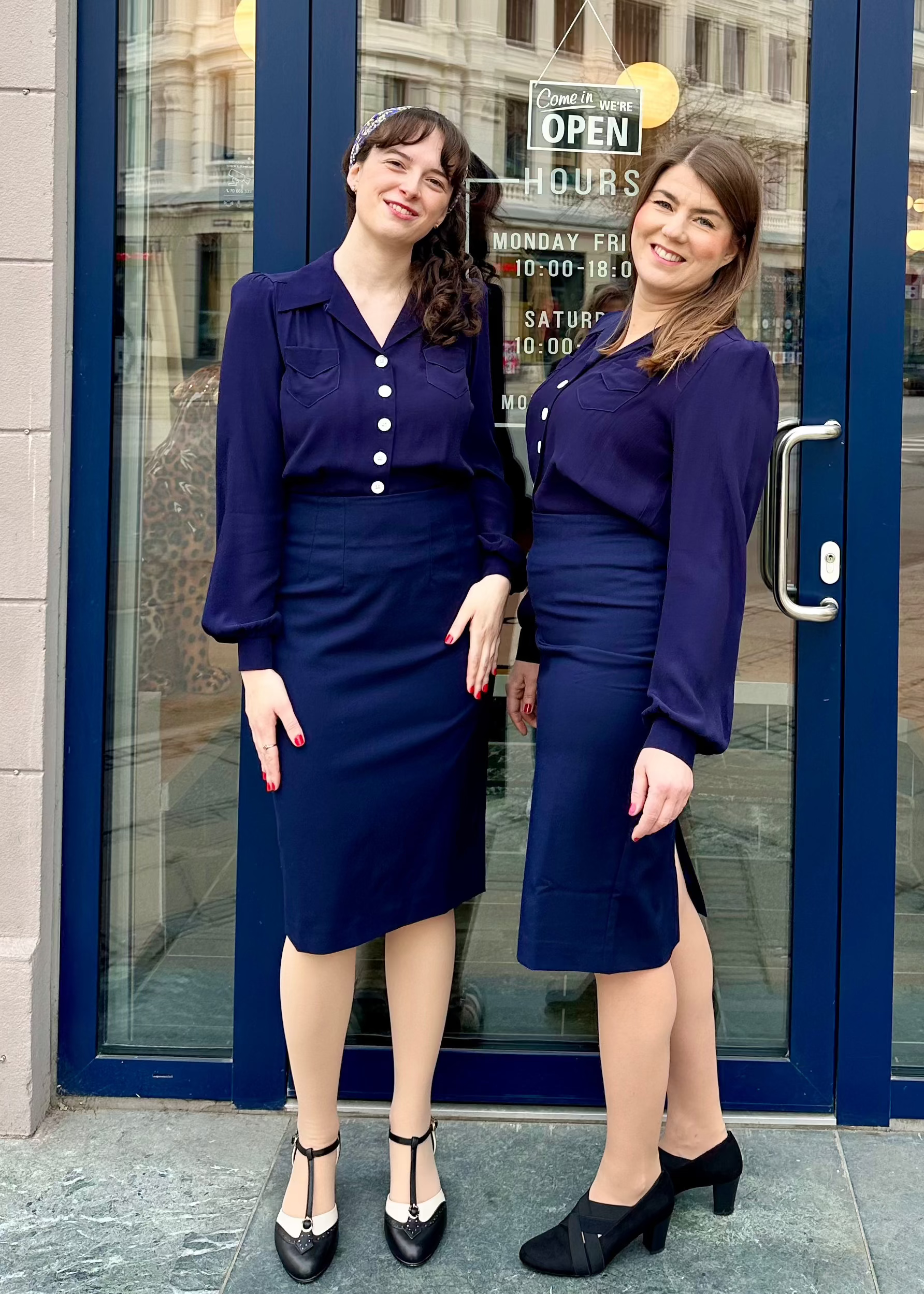 Sweetheart vintage stils skjorte i navy langærmet skjorte House of Foxy 