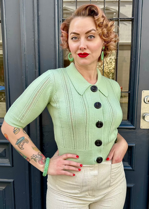 The Contrast Cardigan i lys jadegrøn strik Emmy Design 