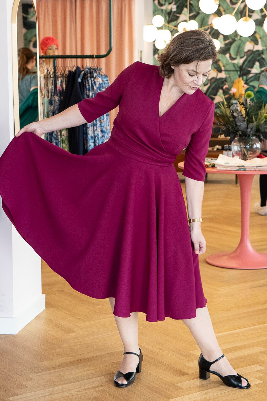 Pretty Dress Company: Leyla swing kjole med faux wrap i berry tøj Pretty Dress Company 